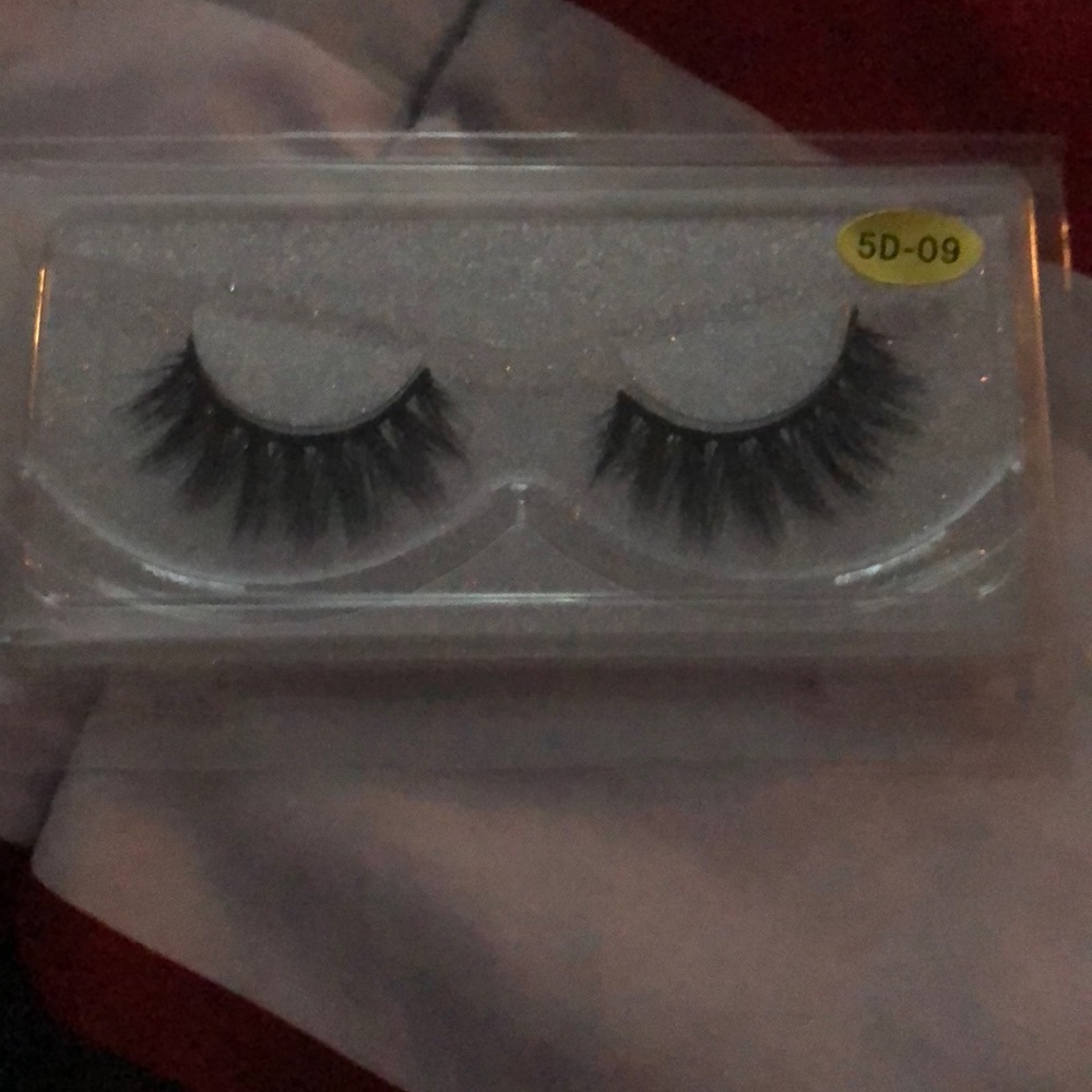 eyelashes minks